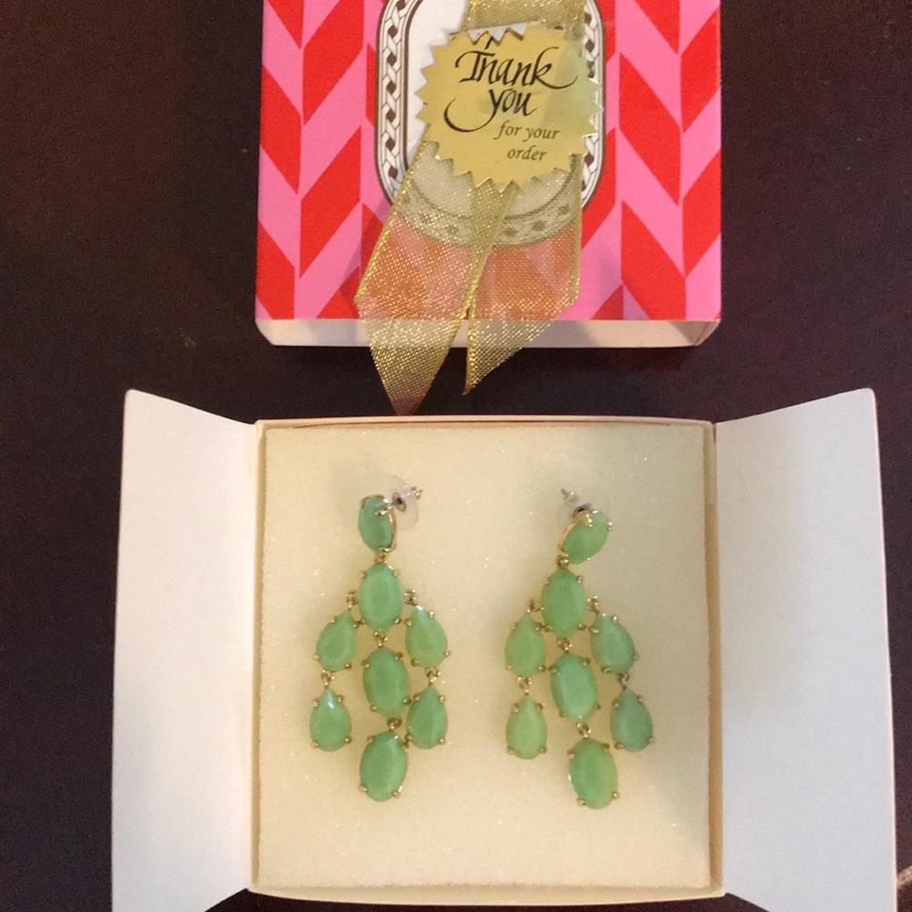 Stella and dot lily chandelier earrings